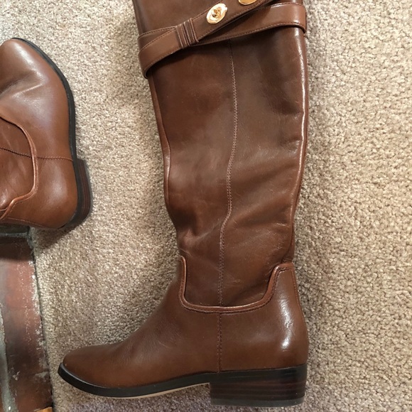 Coach woman’s Linette tall brown leather boots. - Picture 2 of 8